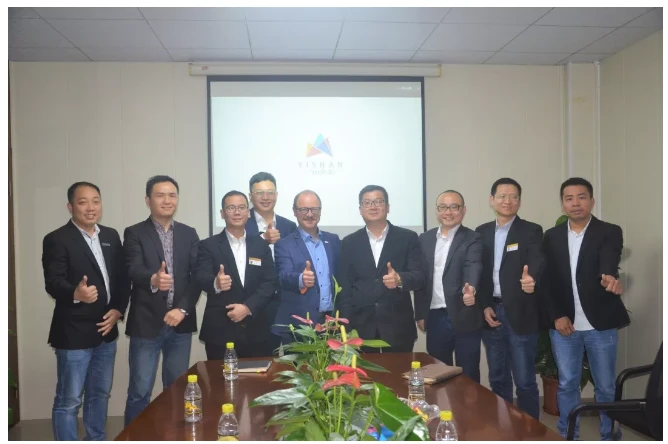 Selamat Datang Ketua Pegawai Eksekutif Bosch Mr Andeshi With Sale Team To Yis...